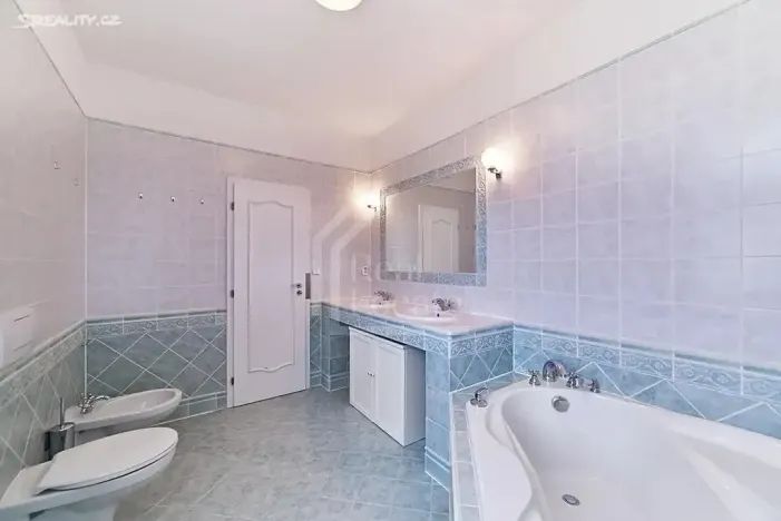 Pronájem vily, Praha - Nebušice, Nebušická, 255 m2