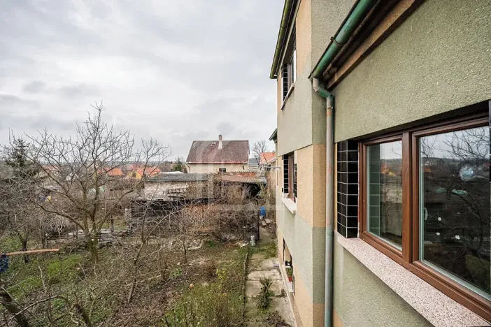 Prodej rodinného domu, Třebusice, 470 m2