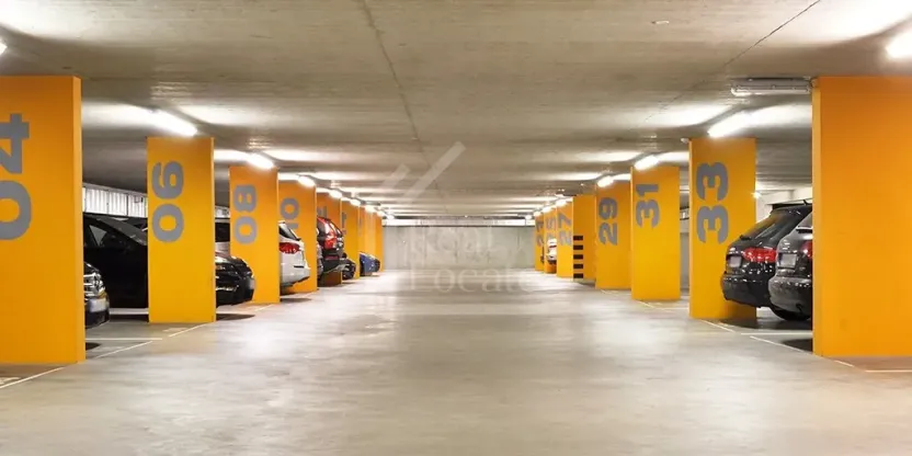 Pronájem garážového stání, Praha - Modřany, Mezi vodami, 12 m2