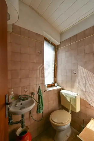 Prodej rodinného domu, Zeleneč, Husova, 162 m2