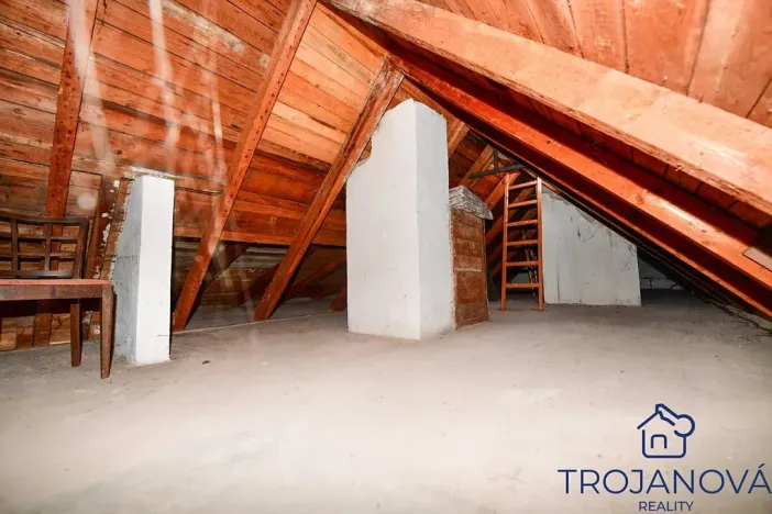 Prodej rodinného domu, Benešov, Nezvalova, 250 m2