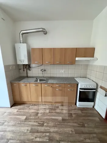 Pronájem bytu 2+kk, Praha - Malá Strana, Petřínská, 38 m2