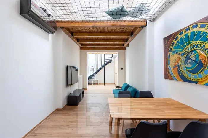 Pronájem bytu 2+kk, Praha - Staré Město, Staroměstské náměstí, 60 m2