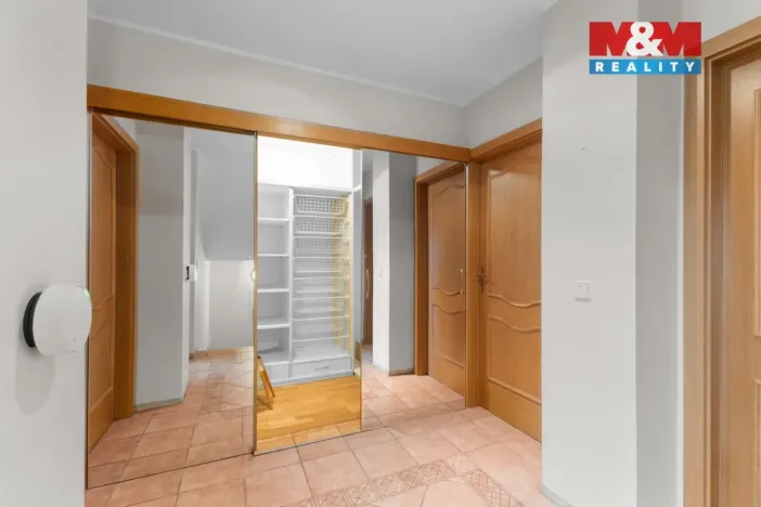 Prodej rodinného domu, Praha - Modřany, Vojtova, 277 m2