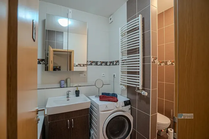 Pronájem bytu 2+kk, Zbuzany, Lomená, 45 m2