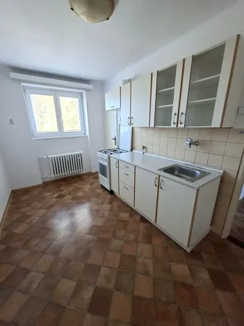 Pronájem bytu 2+1, Praha - Hloubětín, Chvalská, 57 m2