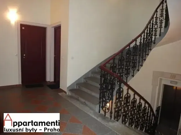 Pronájem bytu 3+kk, Praha - Nové Město, Tyršova, 45 m2