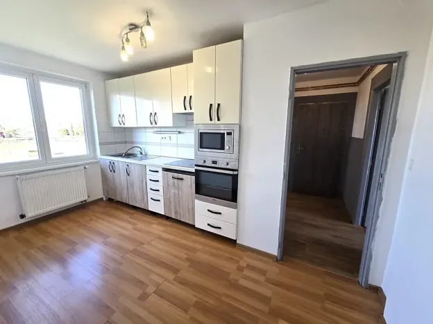 Prodej bytu 3+1, Koštice, 73 m2