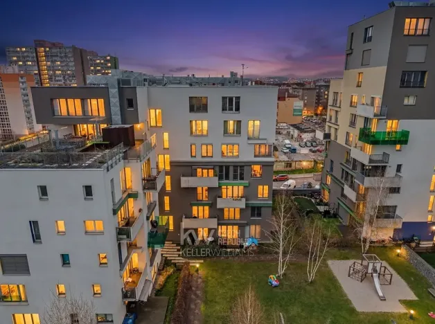 Prodej bytu 3+kk, Praha - Vršovice, Altajská, 113 m2