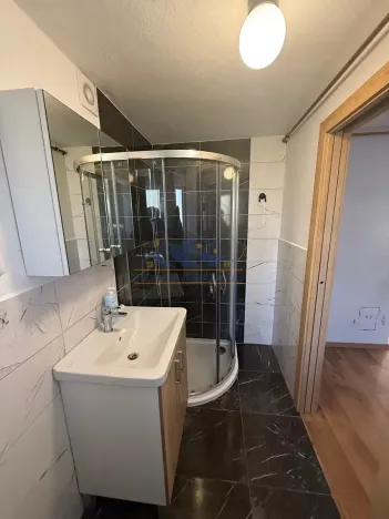 Pronájem bytu 2+1, Hořovice, Klostermannova, 52 m2