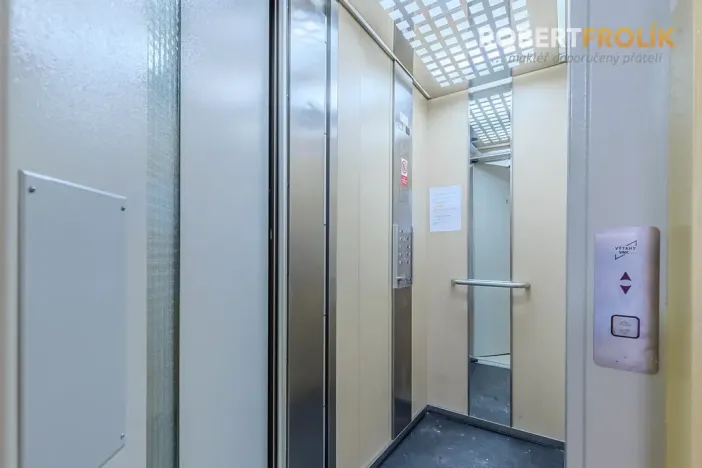 Pronájem bytu 3+kk, Praha - Řepy, Nevanova, 71 m2