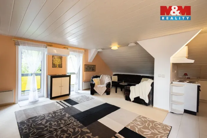 Prodej rodinného domu, Loučim, 300 m2