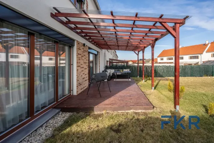 Prodej rodinného domu, Zásmuky, Za Tofou, 143 m2