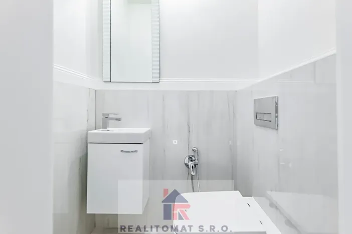 Pronájem rodinného domu, Praha - Komořany, Pod lesem, 127 m2