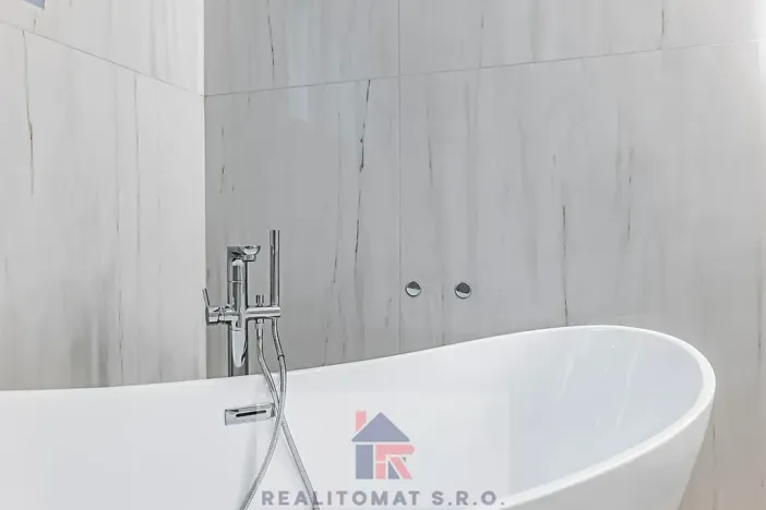 Pronájem rodinného domu, Praha - Komořany, Pod lesem, 127 m2