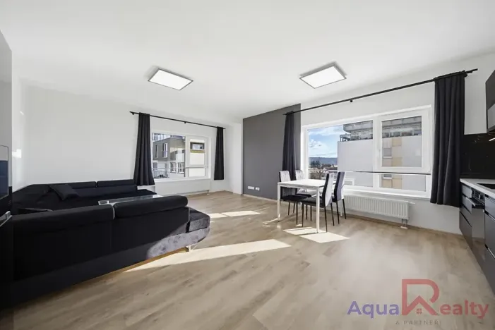 Prodej bytu 3+kk, Karlovy Vary, Dubová, 83 m2