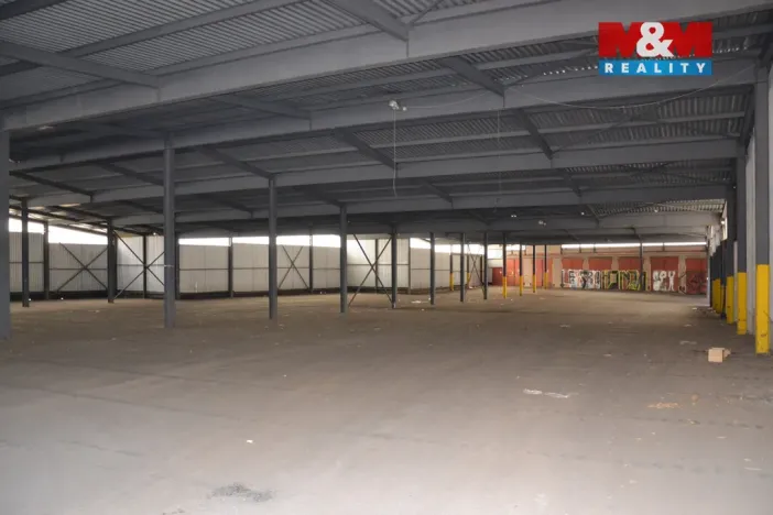 Pronájem skladu, Červený Kostelec, Jiráskova, 4000 m2