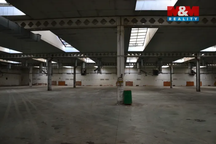 Pronájem skladu, Červený Kostelec, Jiráskova, 4000 m2