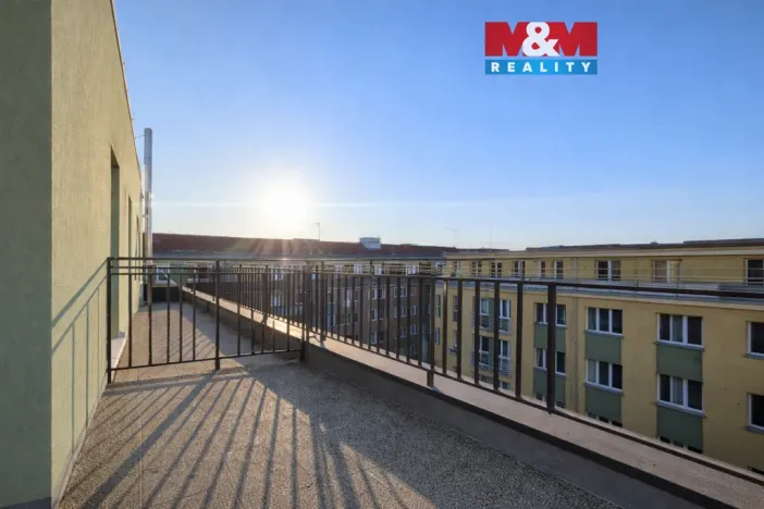 Prodej bytu 2+1, Praha, K louži, 46 m2