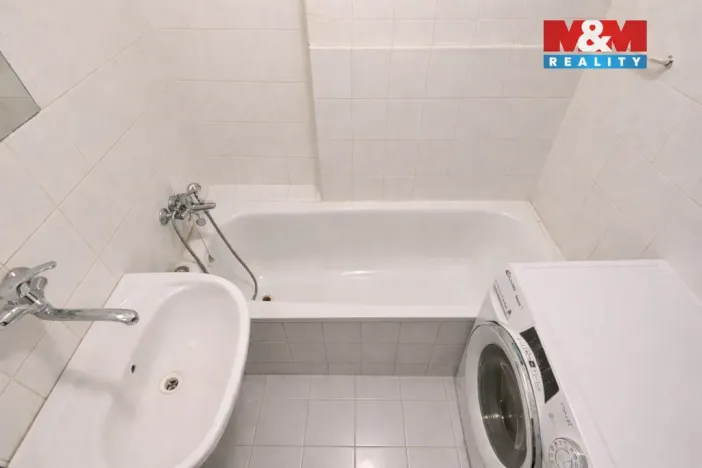 Prodej bytu 2+1, Praha, K louži, 46 m2