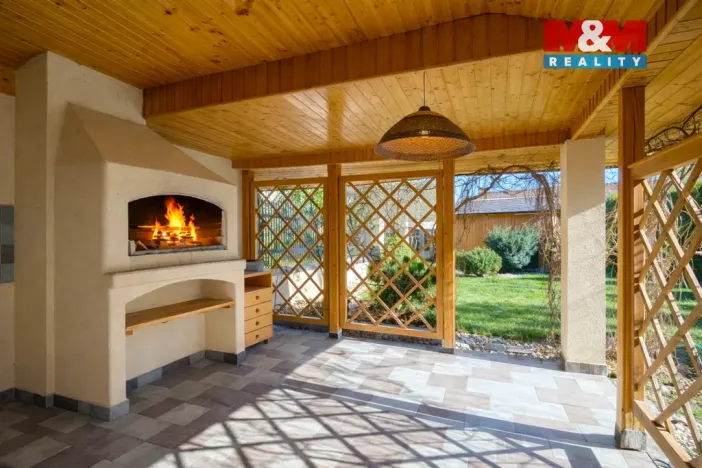 Prodej rodinného domu, Chrast - Podlažice, 280 m2