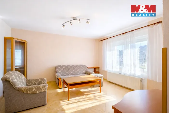 Prodej rodinného domu, Chrast - Podlažice, 280 m2