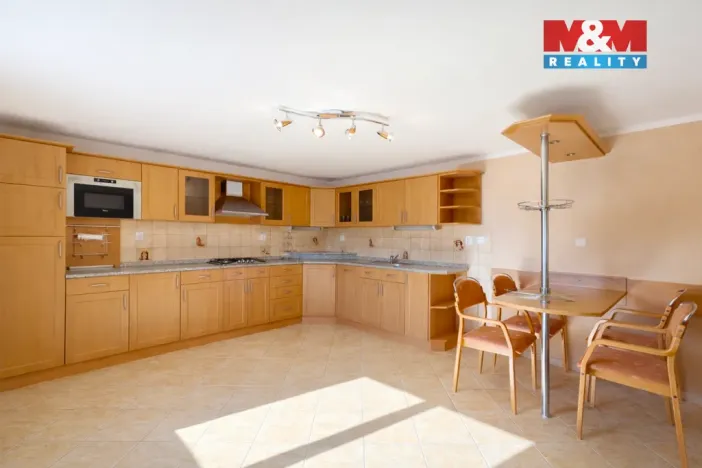 Prodej rodinného domu, Chrast - Podlažice, 280 m2