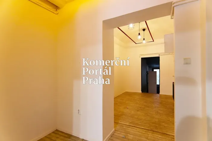 Pronájem restaurace, Praha - Vinohrady, Vocelova, 265 m2