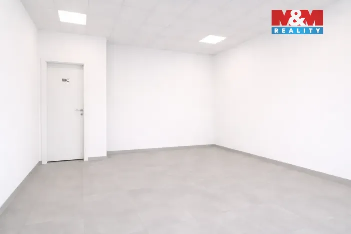 Prodej obchodního prostoru, Mladá Boleslav, 17. listopadu, 39 m2