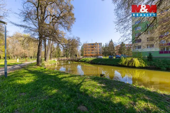 Prodej bytu 3+1, Pohořelice, nám. Svobody, 72 m2