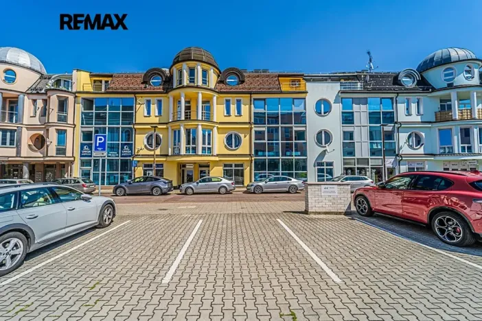 Pronájem kanceláře, Kladno, Osvoboz. pol. vězňů, 183 m2