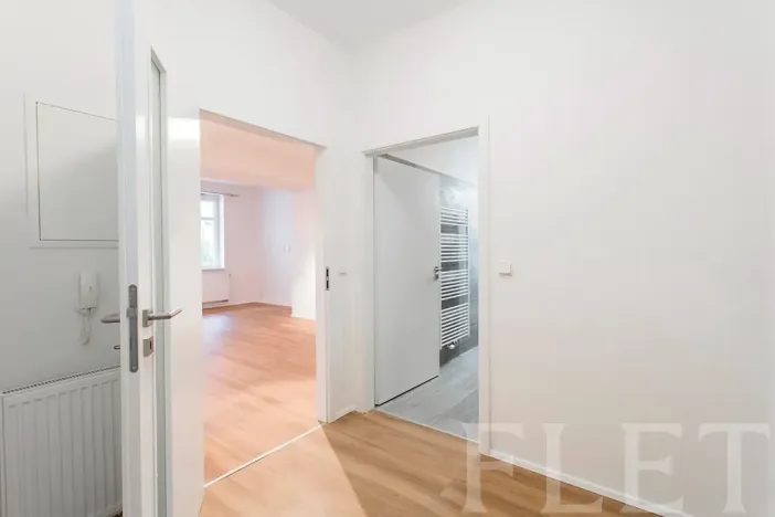 Pronájem bytu 1+kk, Praha - Libeň, Kotlaska, 44 m2