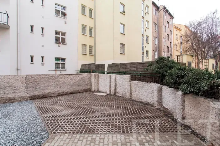 Pronájem bytu 1+kk, Praha - Libeň, Kotlaska, 44 m2