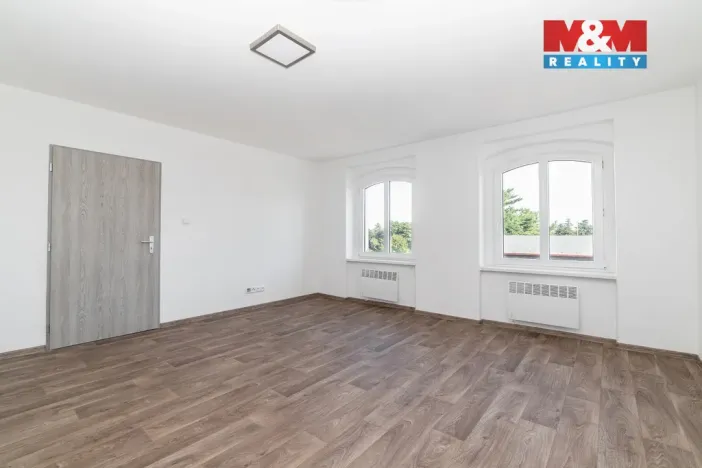 Pronájem bytu 1+1, Sokolov, Nádražní, 40 m2