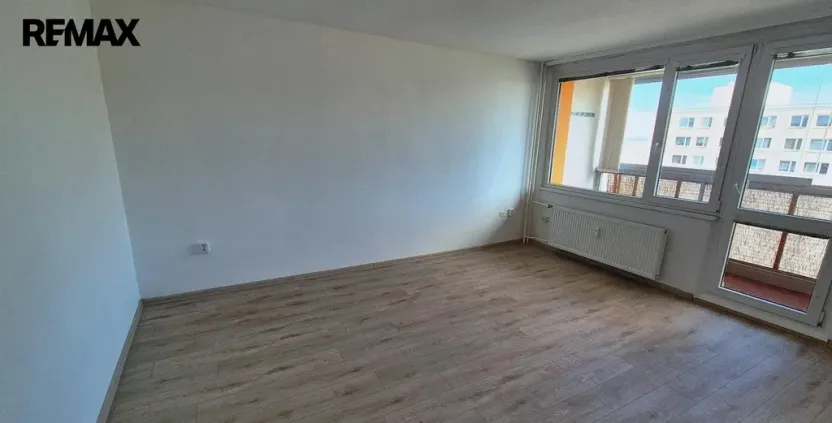 Pronájem bytu 1+kk, Pardubice - Polabiny, Gagarinova, 30 m2