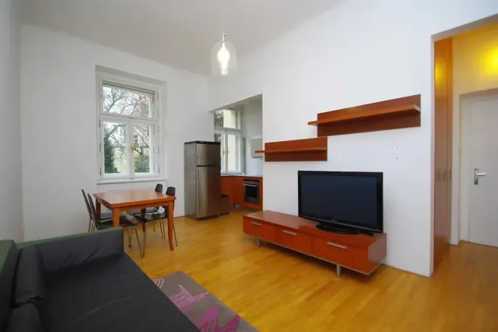 Pronájem bytu 2+kk, Praha - Vinohrady, Korunní, 60 m2