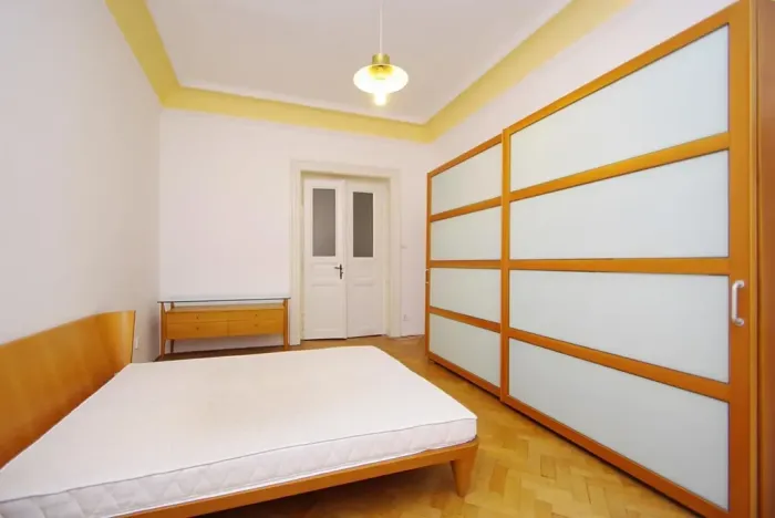 Pronájem bytu 2+kk, Praha - Vinohrady, Korunní, 60 m2
