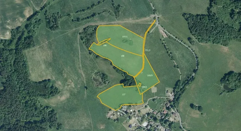 Prodej louky, Šemnice, 81276 m2