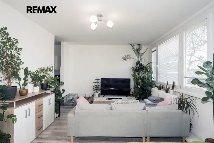 Pronájem bytu 1+kk, Chotětov, 9. května, 34 m2