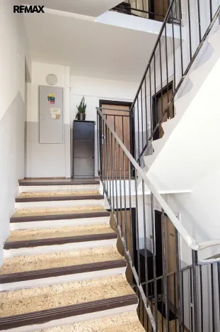 Pronájem bytu 1+kk, Chotětov, 9. května, 34 m2