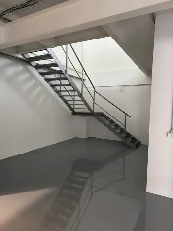 Pronájem skladu, Ostrov, 330 m2