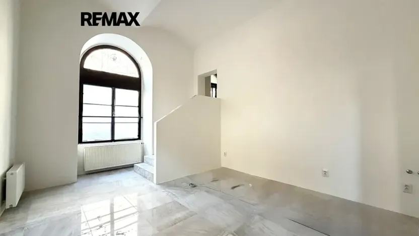 Pronájem obchodního prostoru, Praha - Vinohrady, Budečská, 78 m2