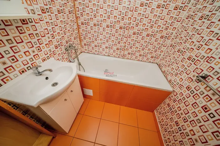 Prodej bytu 3+1, Ostrava, Mojmírovců, 67 m2