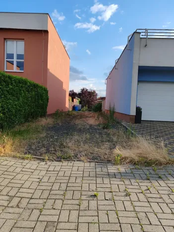 Pronájem garážového stání, Most, Slunečná, 300 m2