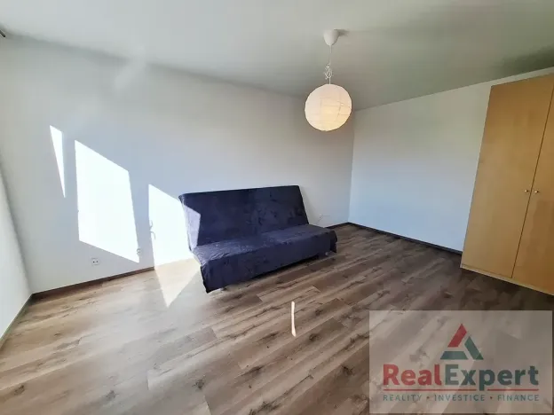 Pronájem bytu 1+1, Praha - Háje, Matúškova, 30 m2