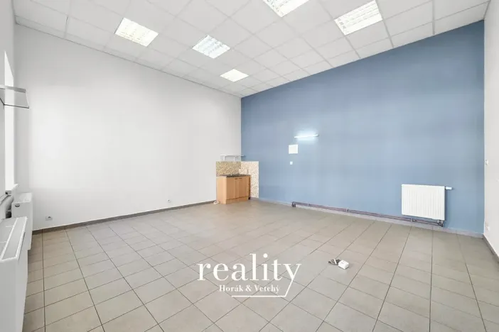 Pronájem kanceláře, Znojmo, Jarošova, 30 m2