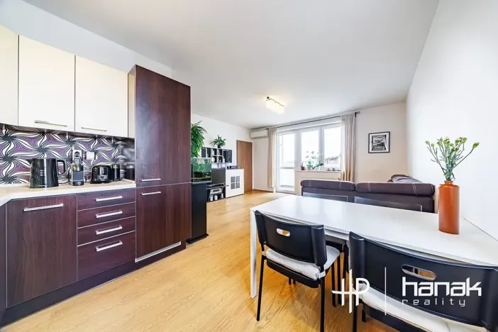 Prodej bytu 3+kk, Olomouc, Okružní, 66 m2