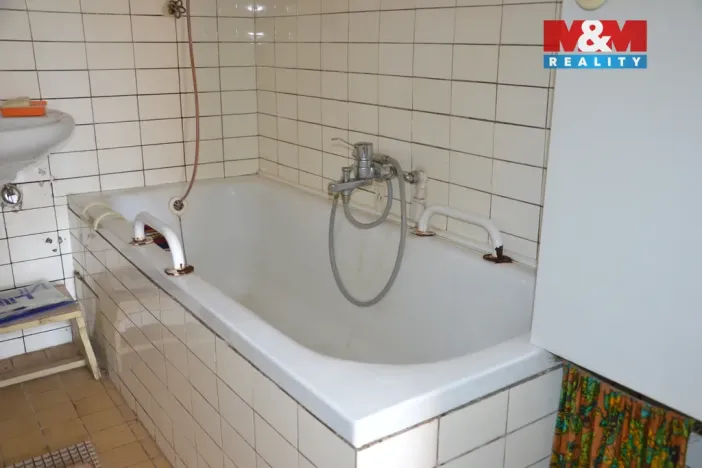 Prodej rodinného domu, Vestec, 349 m2