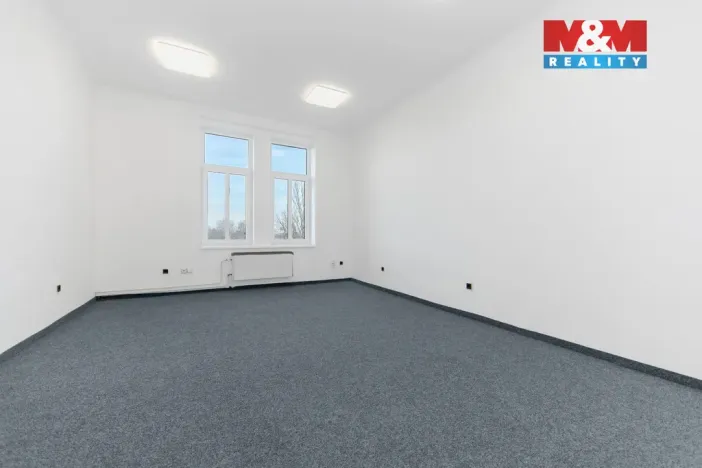 Pronájem kanceláře, Plzeň - Severní Předměstí, Karlovarská, 51 m2