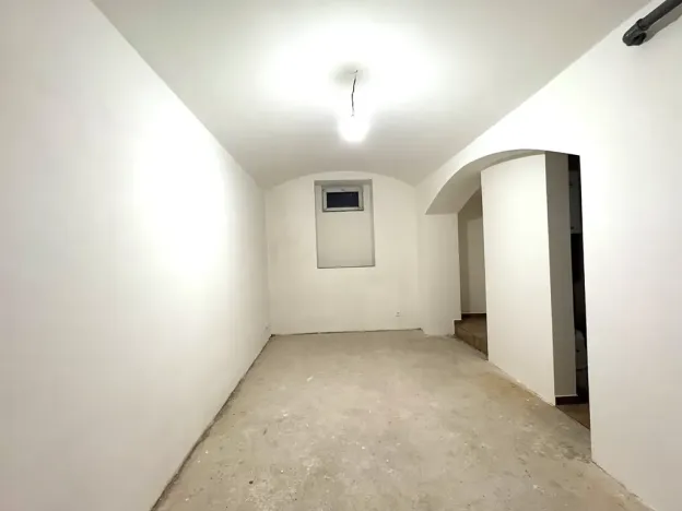 Pronájem kanceláře, Praha - Strašnice, Saratovská, 110 m2